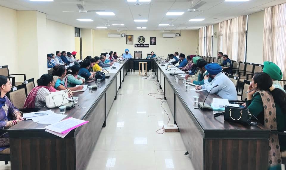 कार्यालयों में महिलाओं की सुरक्षा के लिए आंतरिक शिकायत समिति का गठन अनिवार्य - जिला कार्यक्रम अधिकारी